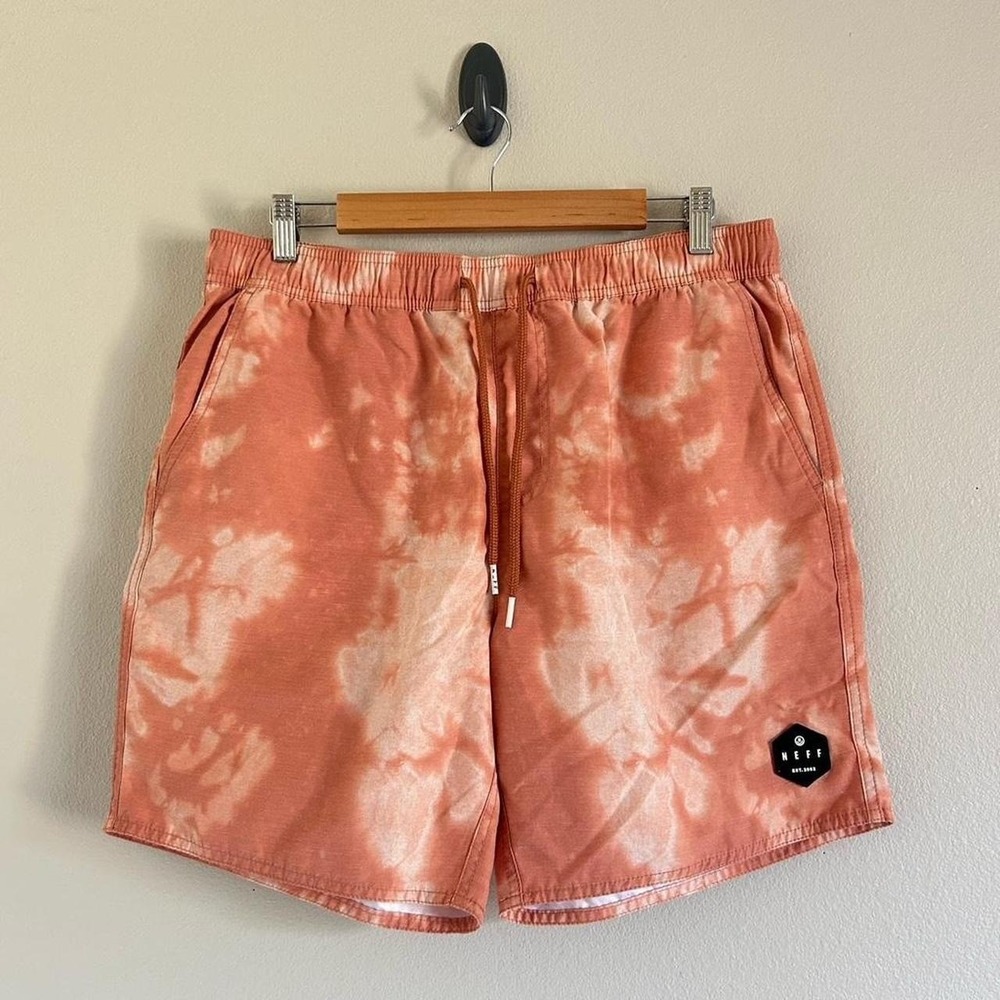 Neff Men's Shorts size large MC2-11